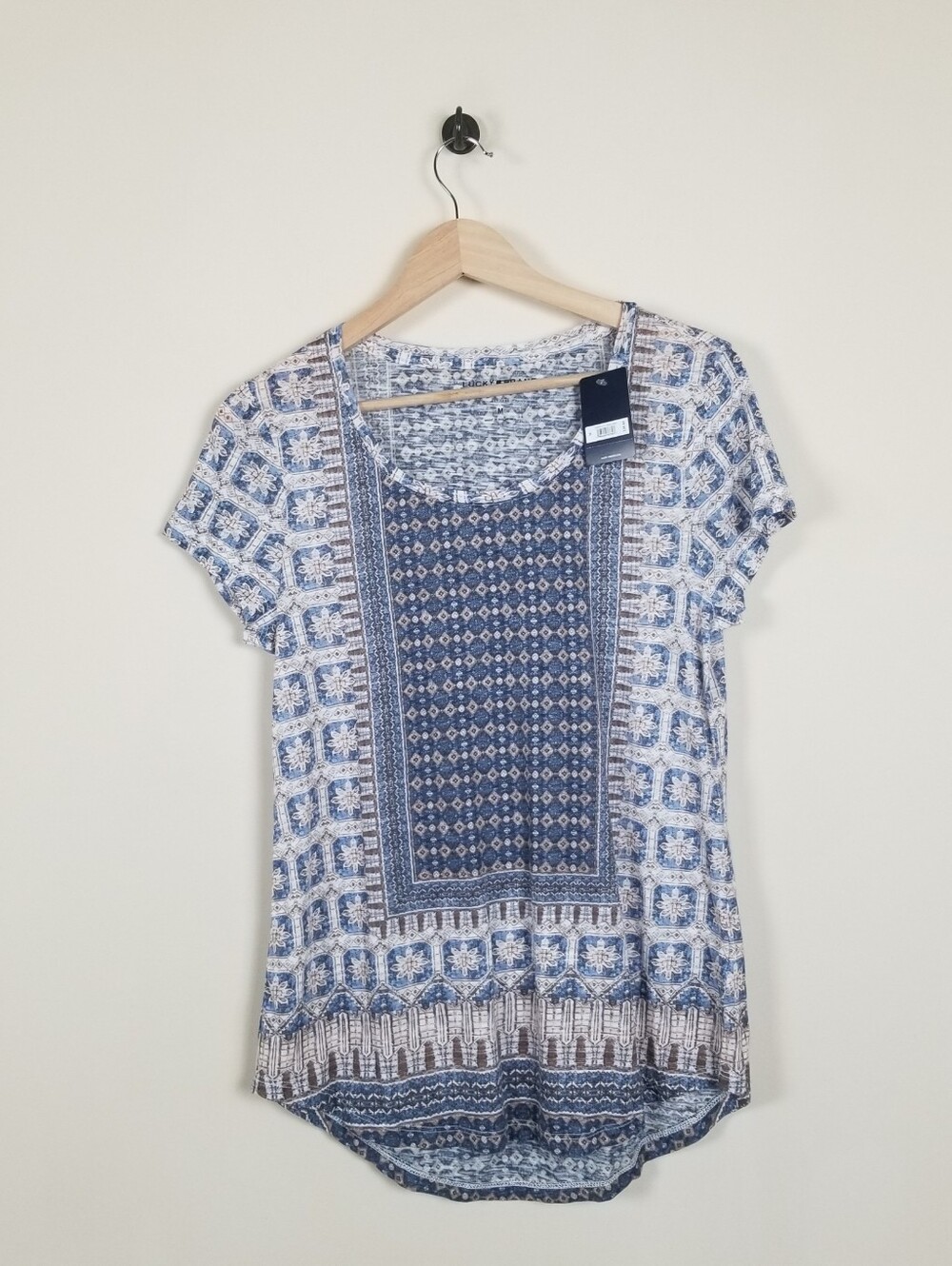 Lucky Brand Short Sleeve Top Size Medium NWT